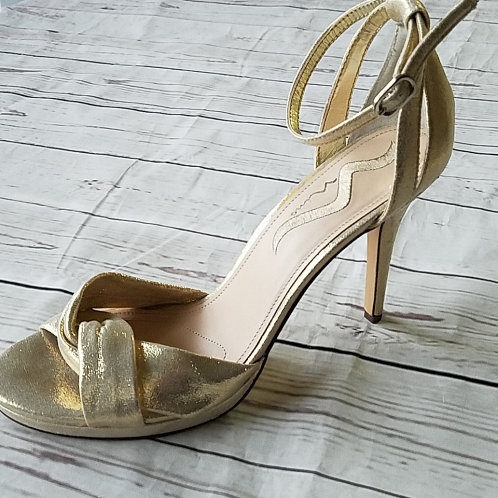 Nina gold strappy pumps size 10